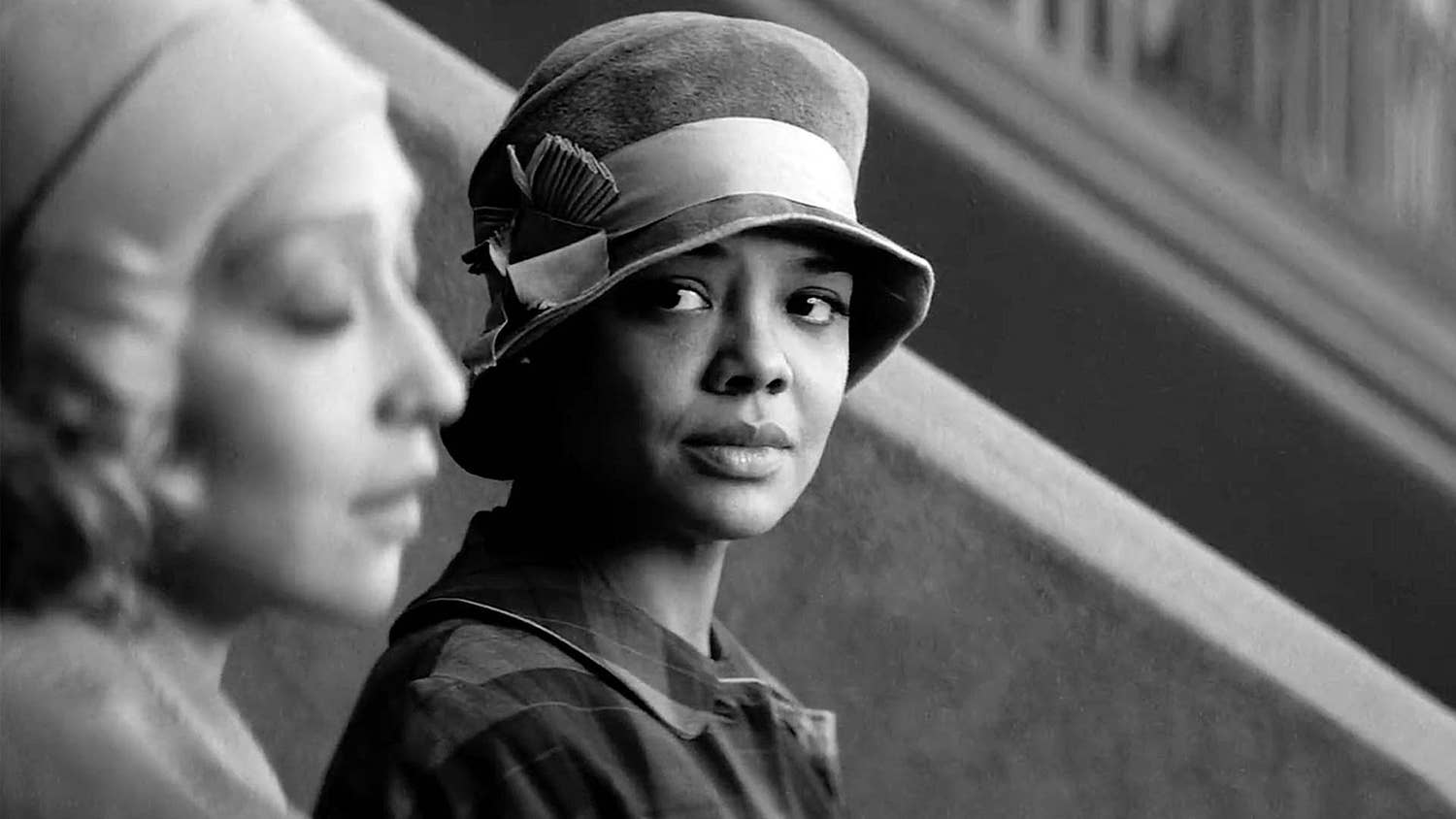 Clare (Ruth Negga) and Irene (Tessa Thompson) 