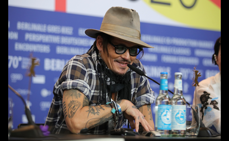 03-gettyimages-1207728191_johnny_depp