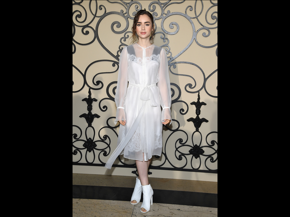 04-lily_collins-gettyimages-856154956
