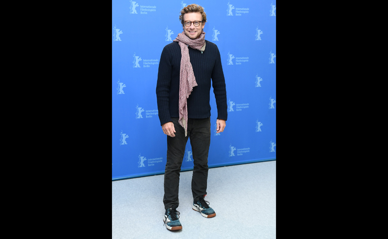 05-gettyimages-1208166661_simon_baker