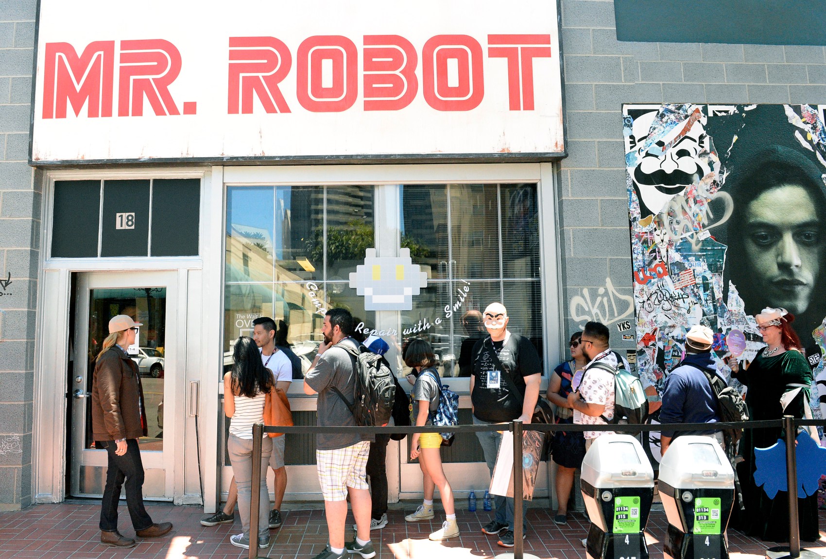 Comic-Con International 2016 - "Mr. Robot" VR Experience