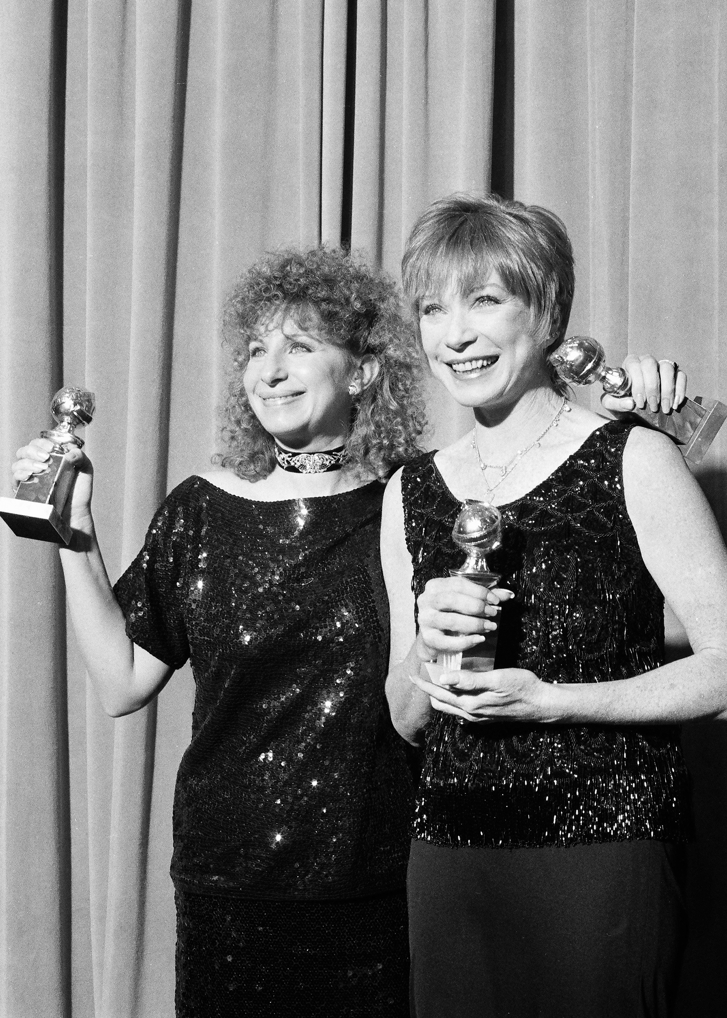 1984_gg41_barbra_streisand_best_directorpicture-yentl_shirley_maclaine_best_actress-terms_of_endearment_ng_0