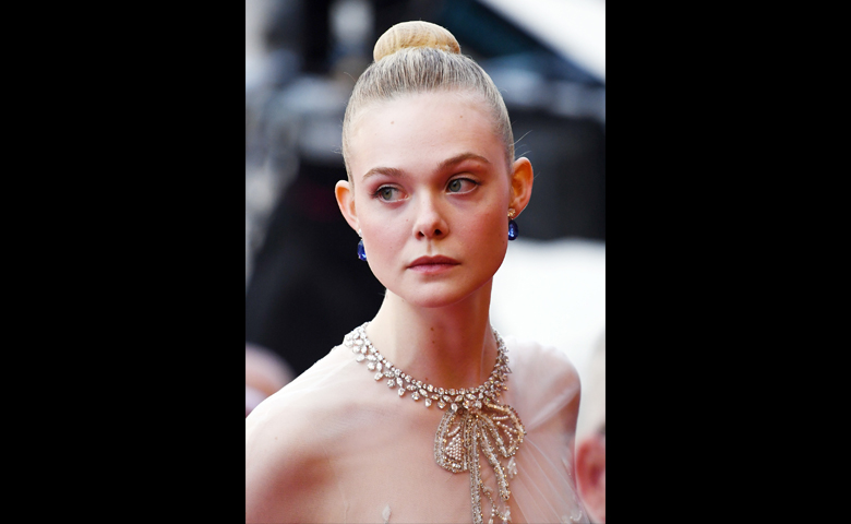 32-gettyimages-1151628886_elle_fanning