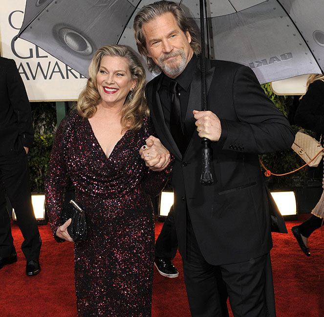 Actor Jeff Bridges (R) and his wife Susa