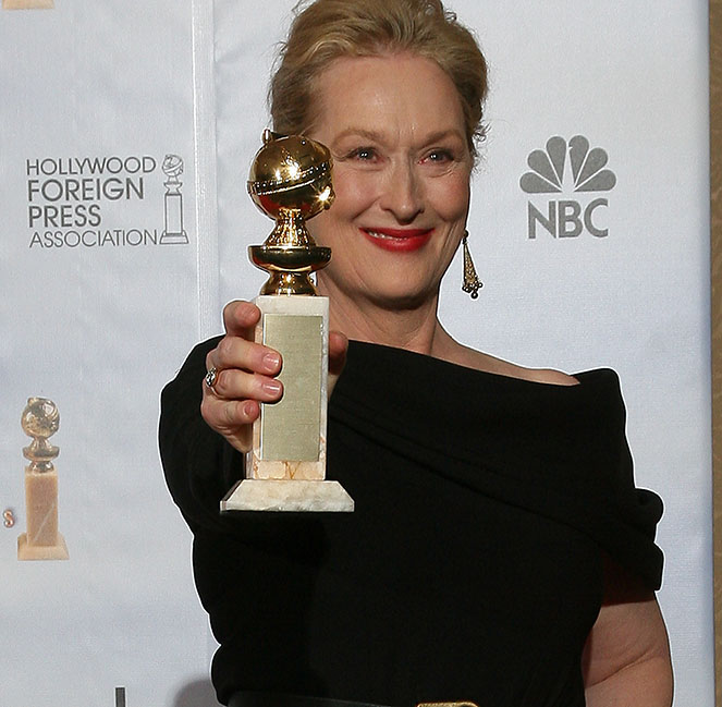 Meryl Streep poses in the photo room wit