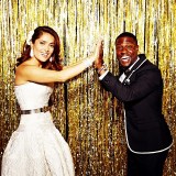 salma_hayek_and_kevinhart4real_at_the_2015_goldenglobes