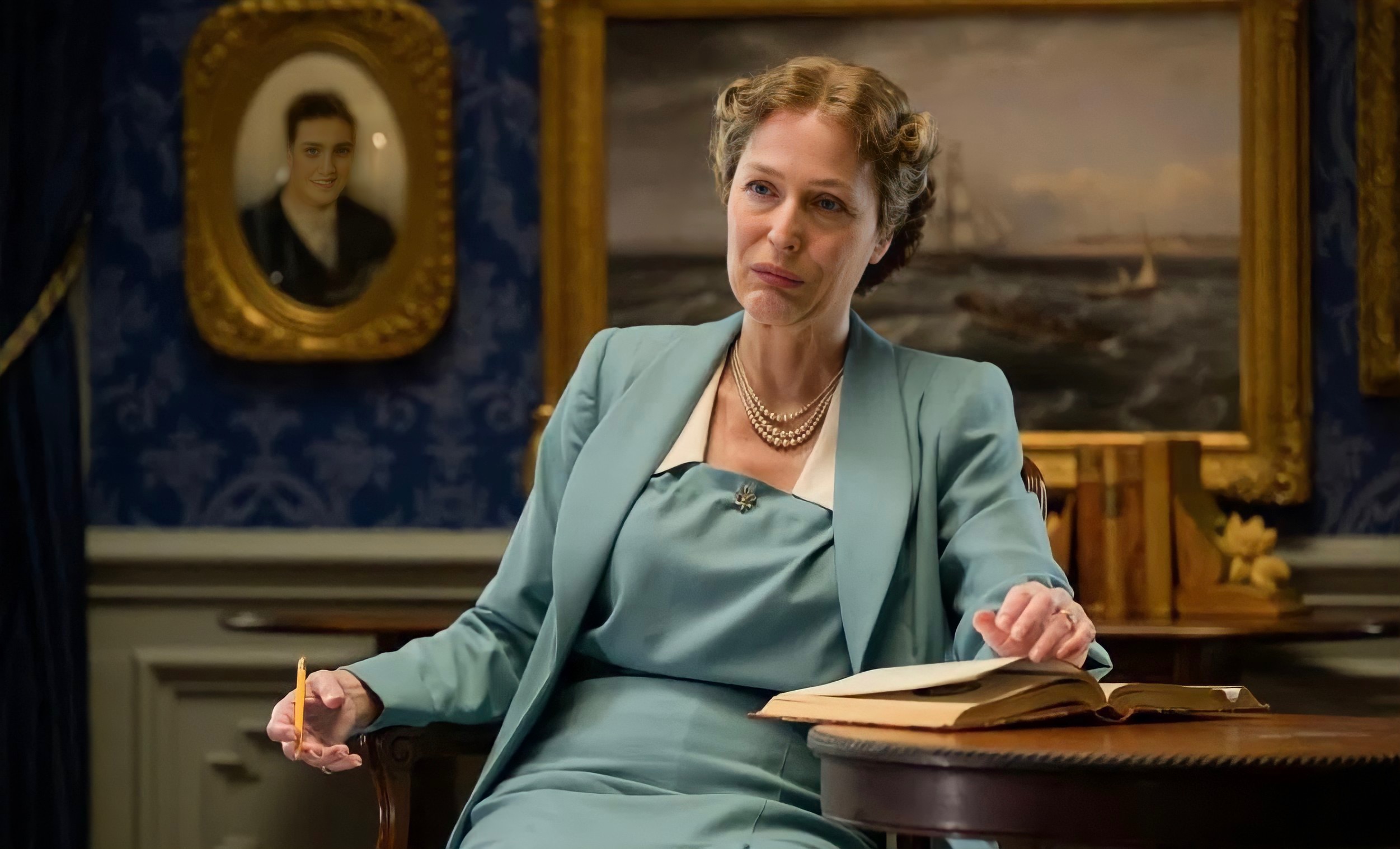 Gillian Anderson as Eleonore Roosevelt in The First Lady