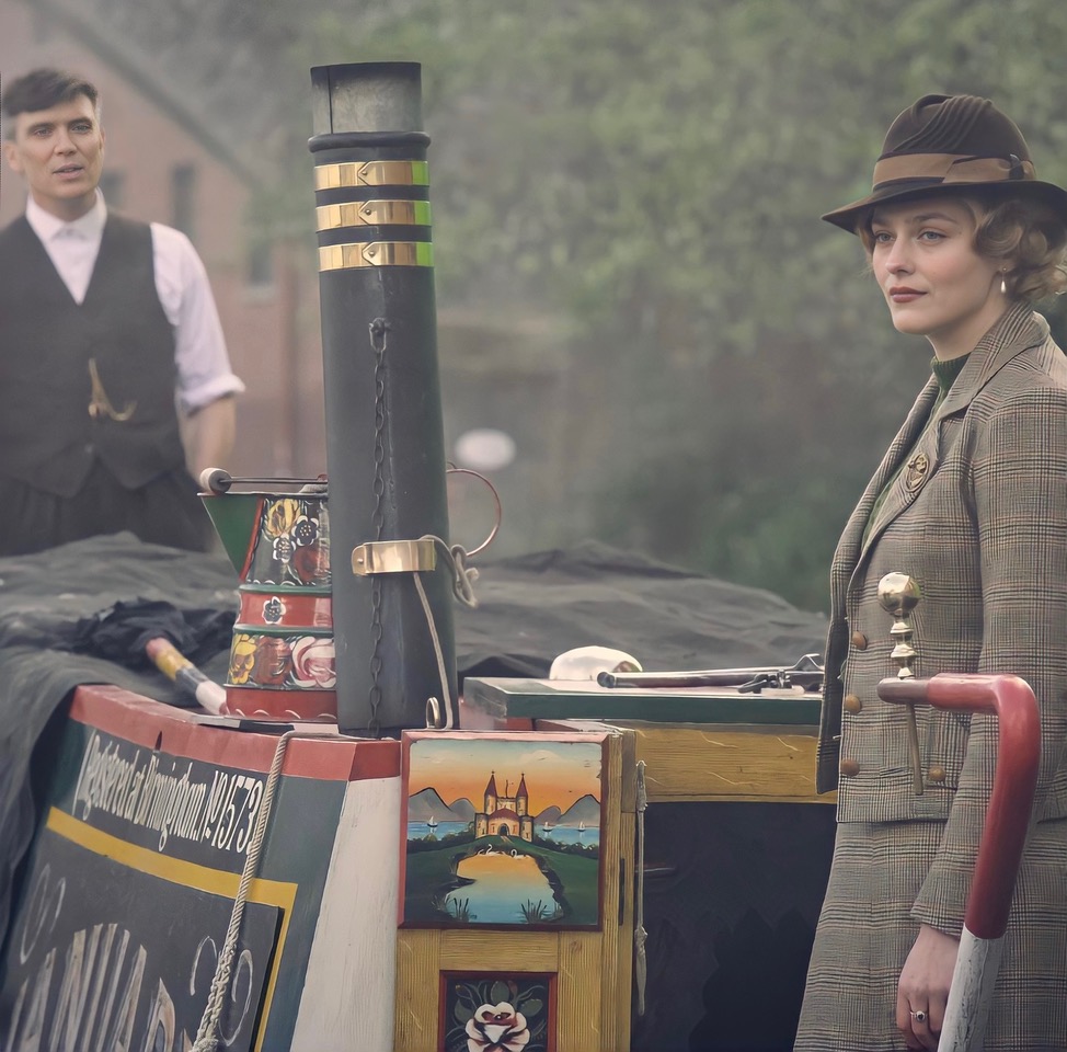Cillian Murphy and Amber Anderson as Tommy Shelby Diana Mitford in Peaky Blinders