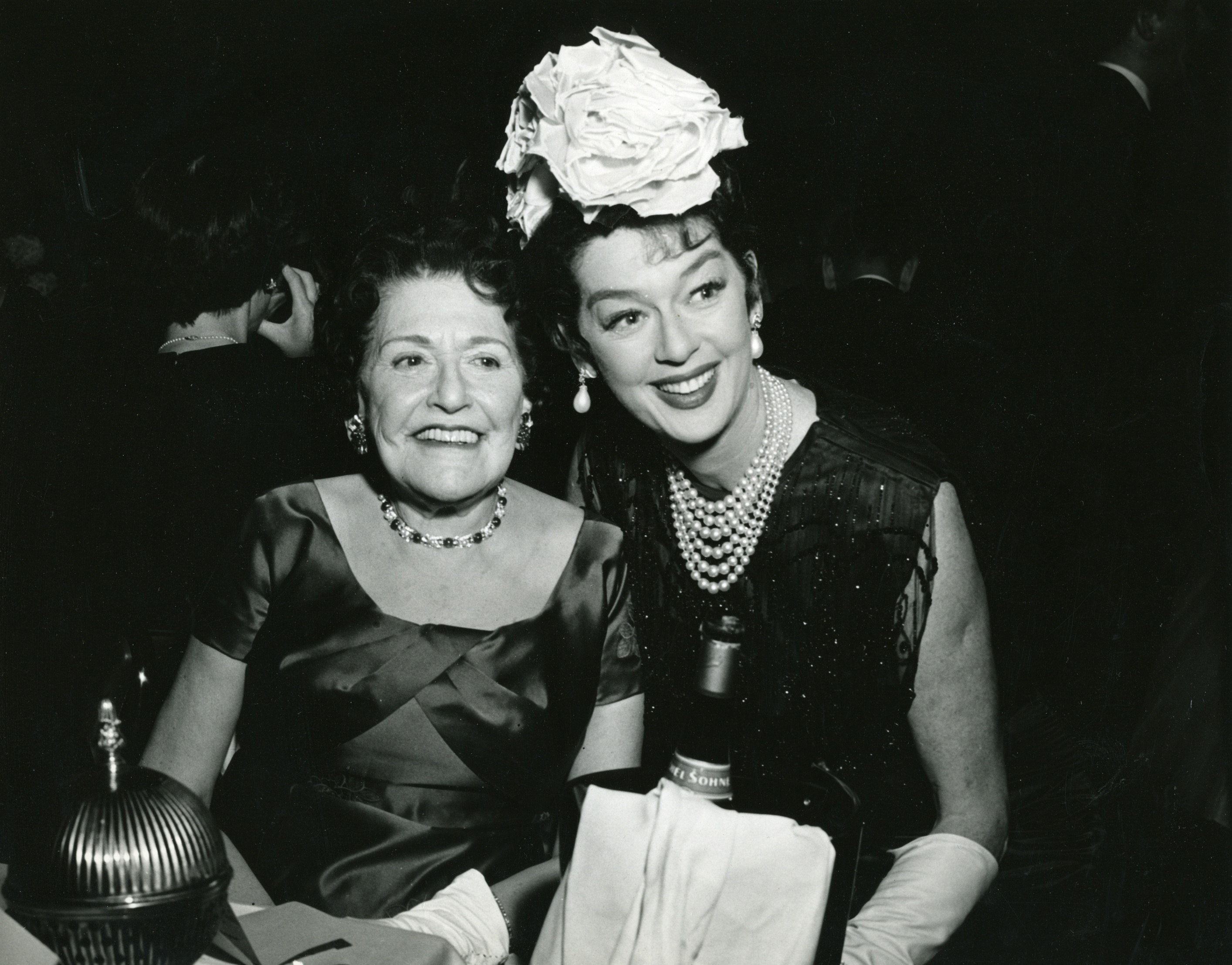 1959 Louella Parsons and Rosalind Russell 
