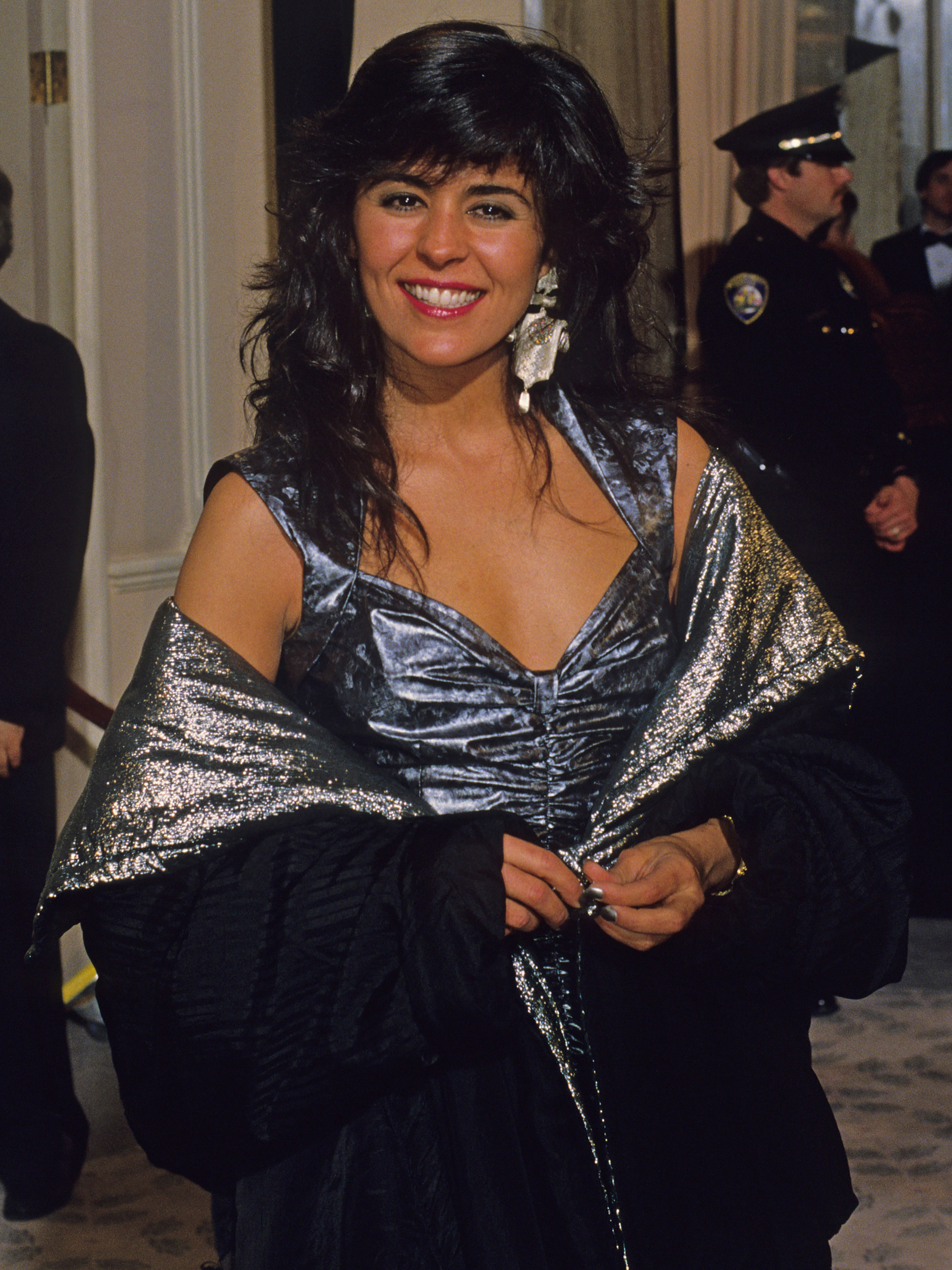 1987 Maria Conchita Alonso, 44th Golden Globes