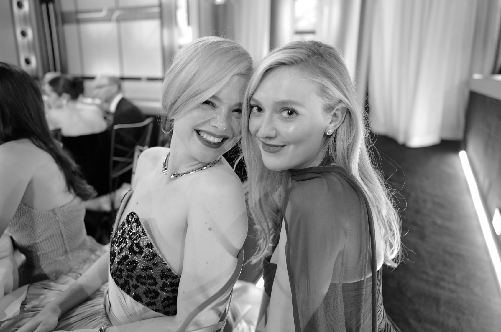 Dakota and Elle Fanning @gregwilliamsphotography