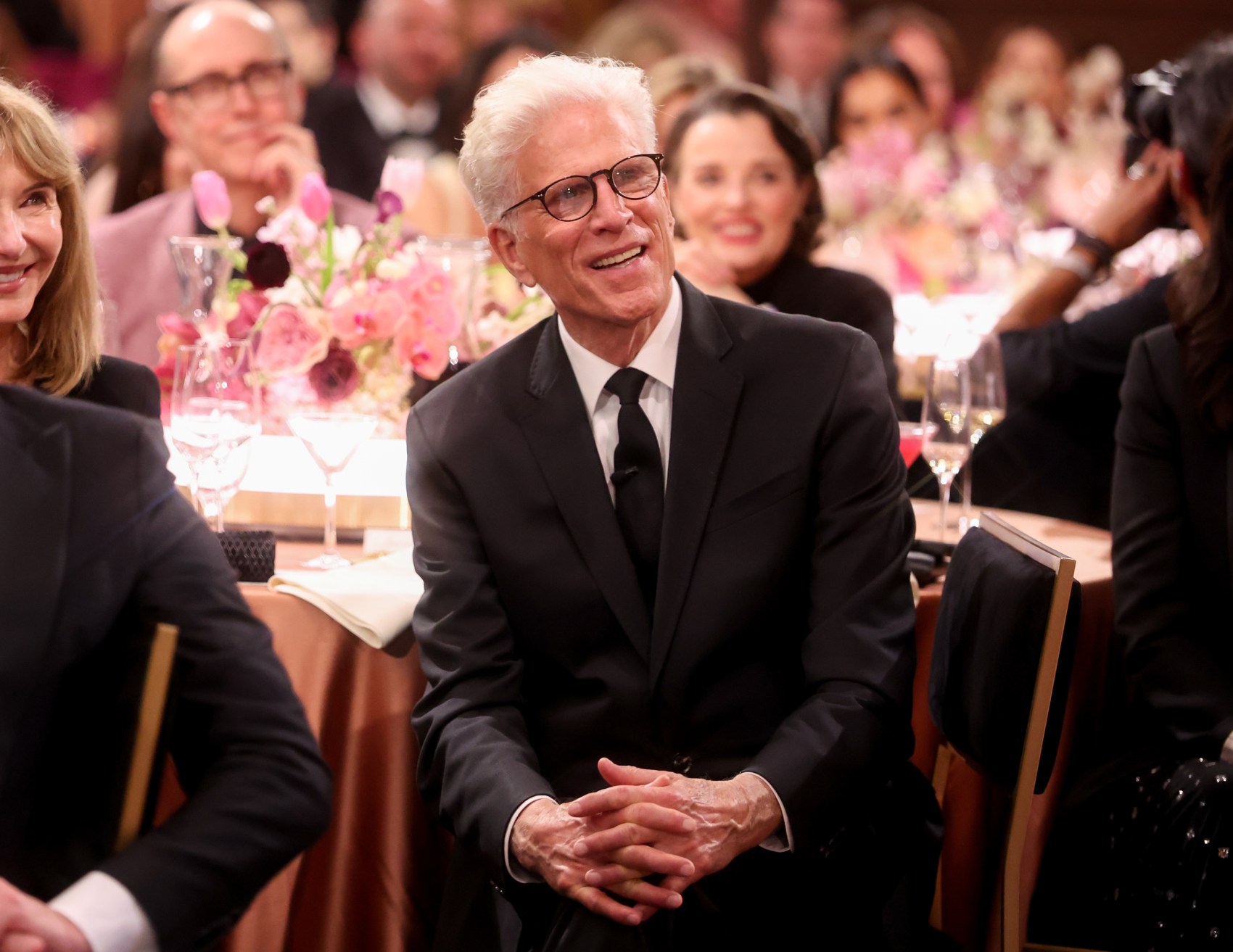 Golden Eve: The Golden Globes Honor Helen Mirren & Sarah Jessica Parker