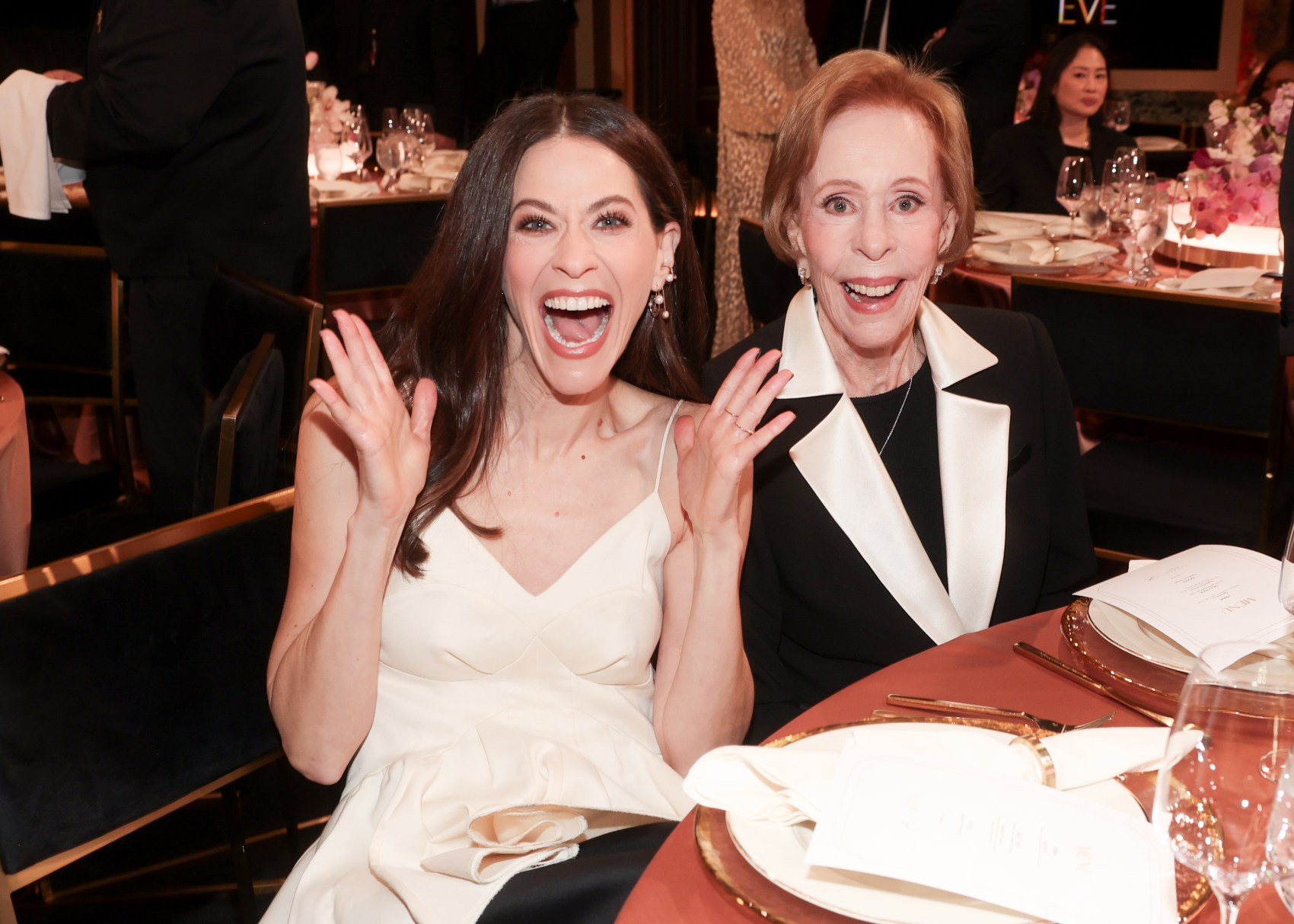 Golden Eve: The Golden Globes Honor Helen Mirren & Sarah Jessica Parker